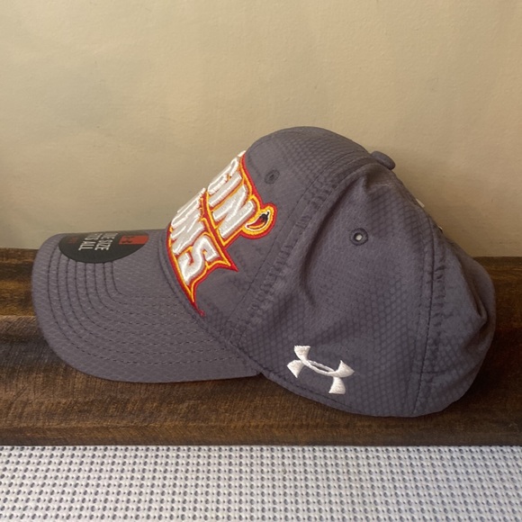 Brand New Under Armor Ragin’ Cajuns Hat - Picture 2 of 6